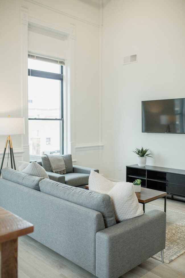 Gabriel Lofts