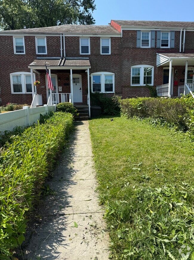 Building Photo - 211 Willow Ave Rental