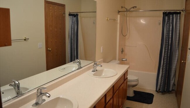 Photo - 5 Fleischman Cir