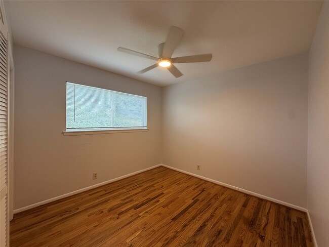 Photo - 1530 Heights Blvd Unidad 19