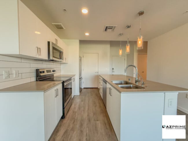 Photo - Stylish 1/1 Downtown Phoenix Condo!