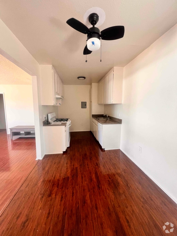 Building Photo - 20957 Bryant St Unit 207 Rental