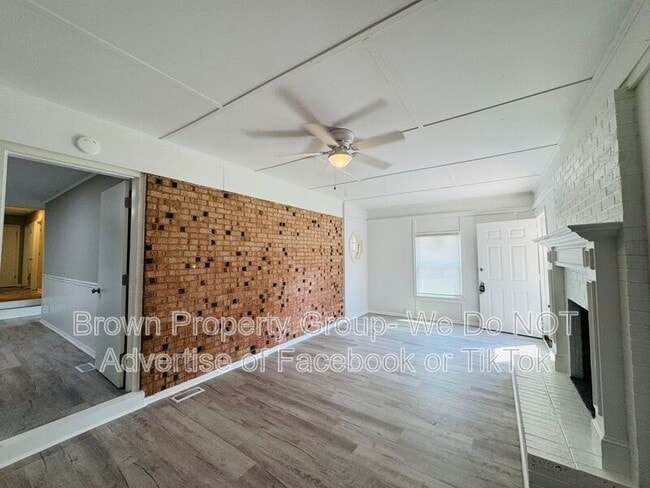 5143 Longbranch Dr