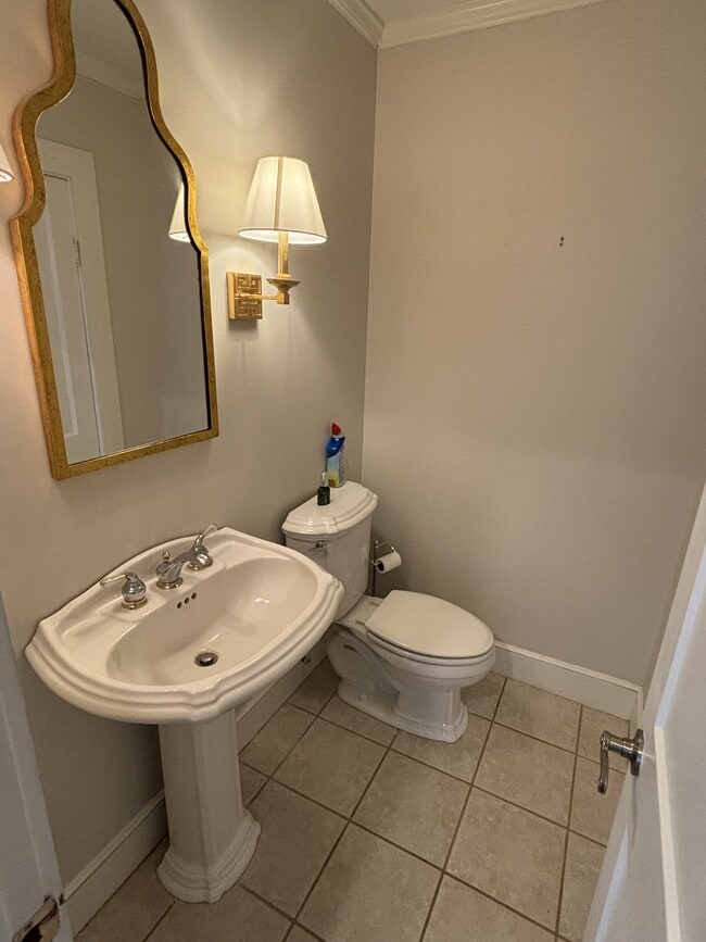 Photo - 517 Forest Ln