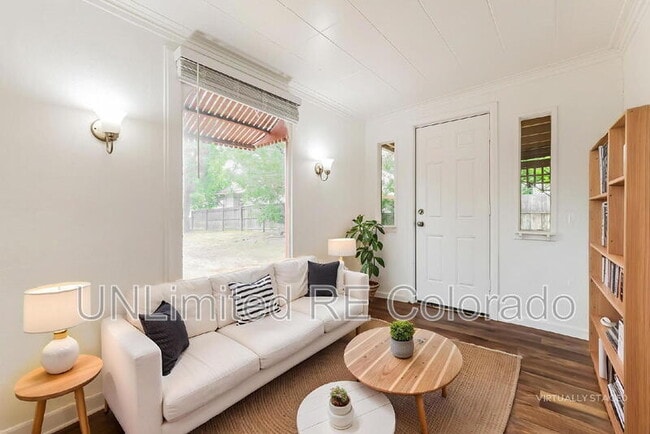 Photo - 725 N Julian Street