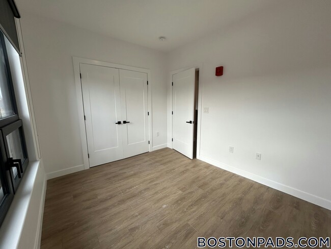 Photo - 199 Gardner St Unit 415