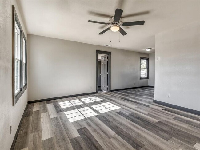 Photo - 3 bed, 1 bath home in Del City, OK