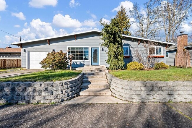 Building Photo - 2577 Elysium Ave