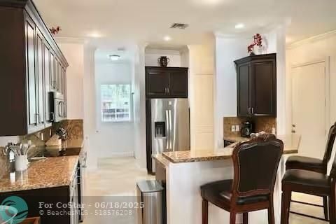 Photo - 700 SW 8th Way