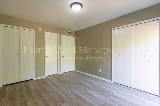 Building Photo - 4596 W Kiest Blvd Unit 2118 Rental