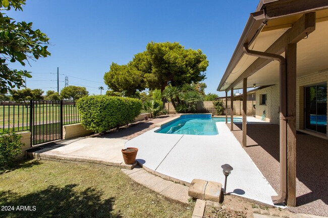 Photo - 7232 S La Rosa Dr