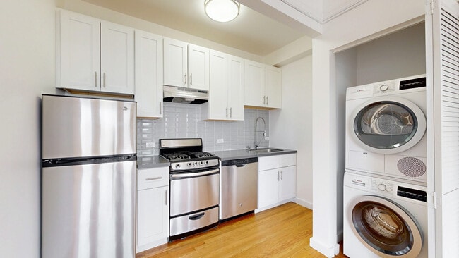 Building Photo - 942 Hayes St Unit 6