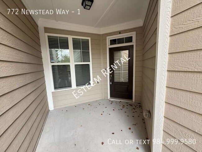 Photo - 772 Newstead Way