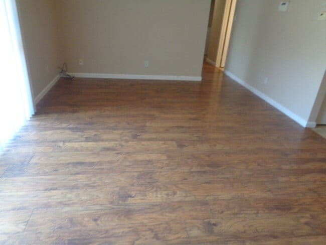 Photo - 1518 Upland Dr