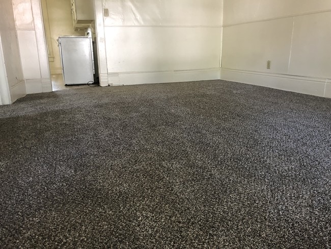 Building Photo - 2839 N 50th St Unit 2