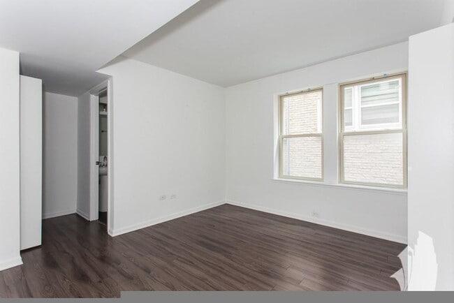 Photo - 925 W Carmen Ave Unit 5E
