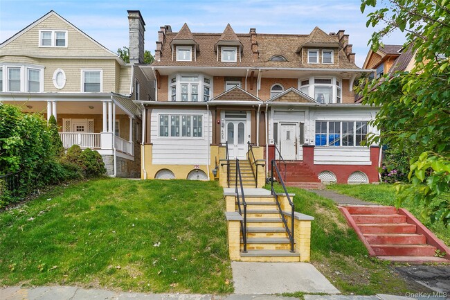 Photo - 405 Grand St Unit 2