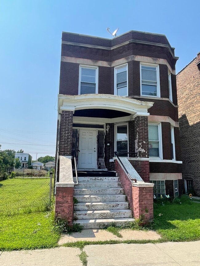 Building Photo - 6740 S Saint Lawrence Ave Unit 2 Rental
