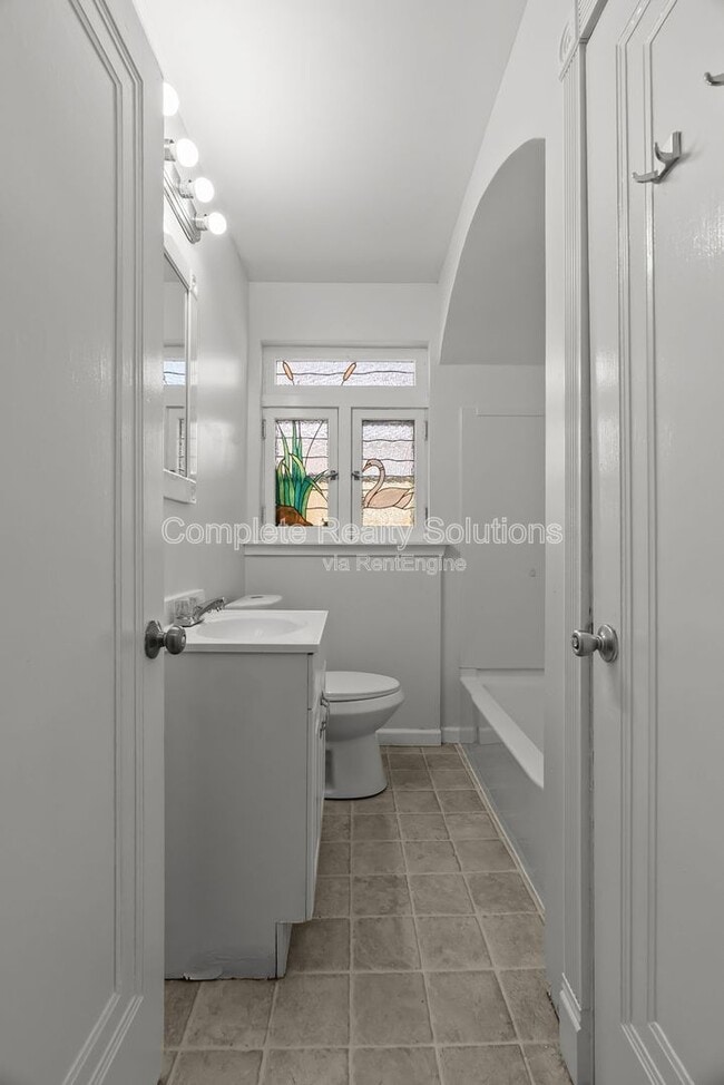 Photo - 8026 Wynwood Dr