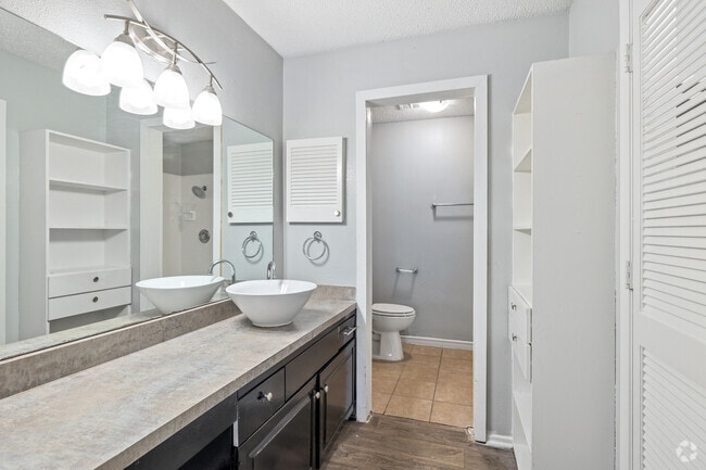 2BR, 2BA - 1,873SF - Primary Bathroom - Boardwalk at Starcrest