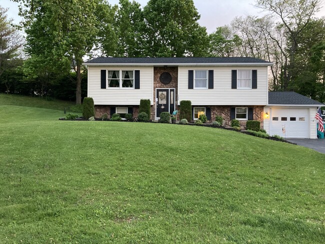 ¡Bienvenido a casa, TOP! ¡Todos los servicios incluidos! - 7288 Beechtree Ln Casa Unidad ALL  Utilities Included
