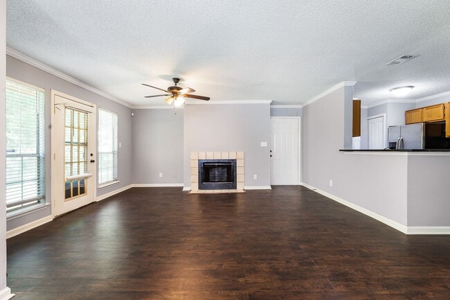 Photo - Terrace level condo in great Johns Creek location!