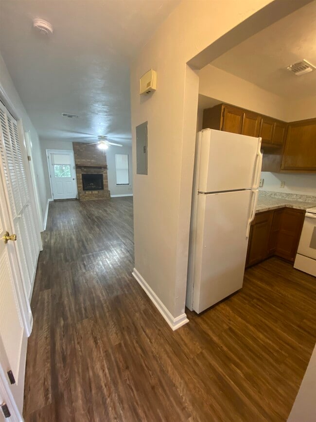 Photo - 2923 Woodrich Dr