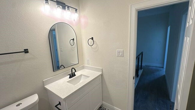 Photo - 3810 Hiford Dr