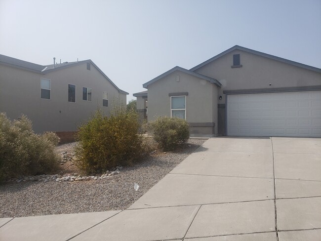 Photo - 5325 Caprock Ct NE