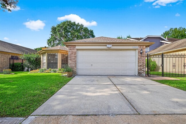 Building Photo - 13559 Portobello Dr Rental