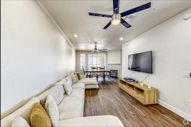 Building Photo - 4465 E Paradise Village Pky S Unit 1165 Rental