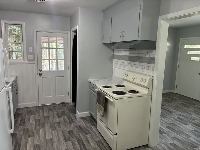 1728 E Avalon Cir Unidad UnitB