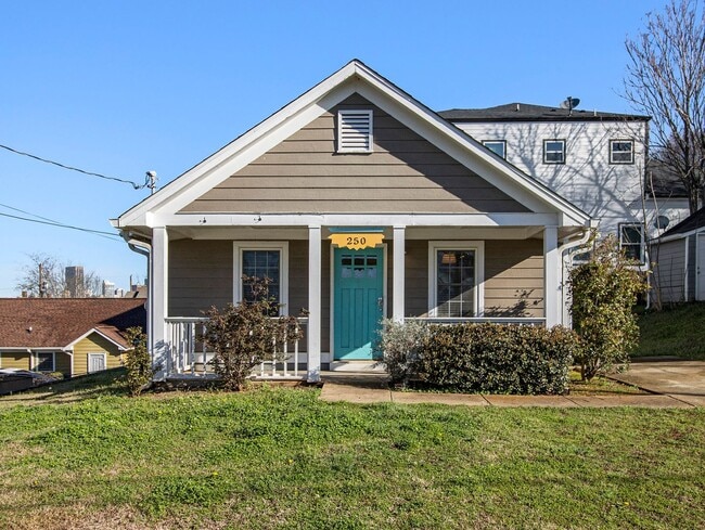 Photo - 3 bdrm, 1 bath in Grant Park