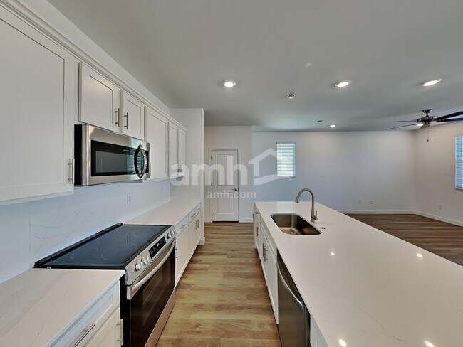 Photo - 9543 Harkes Dr