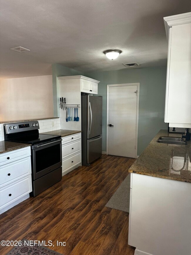 Photo - 1926 71st Ave