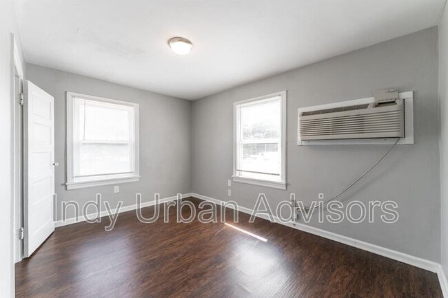 Photo - 524 1/2 E Raymond St.