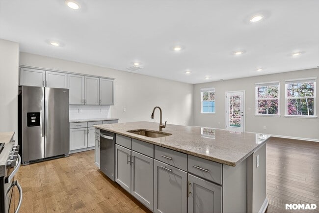 Photo - 3319 Glenn Hope Wy