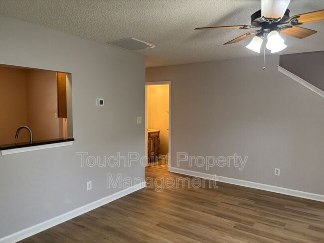 Photo - 2032 Beckwith Ln House