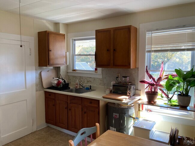 Photo - 105 G St Unit 2R