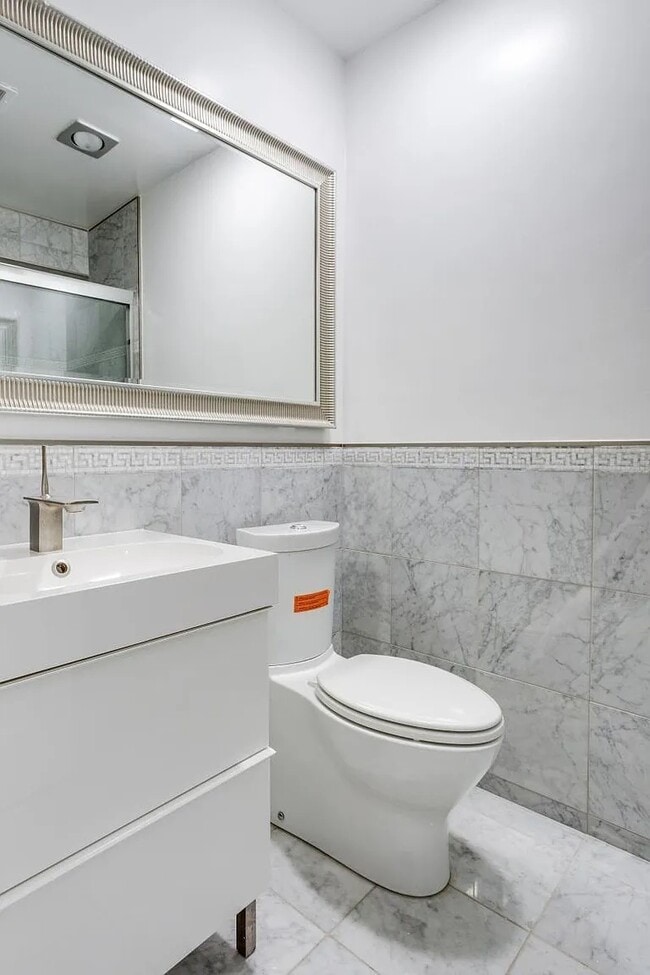 Photo - 4611 Charleston Terrace NW