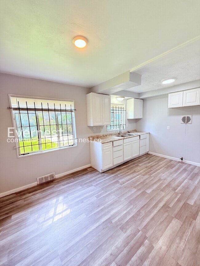 15378 Meyers Rd