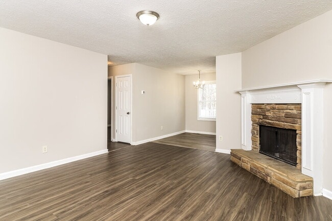 Photo - 334 Orchard Dr