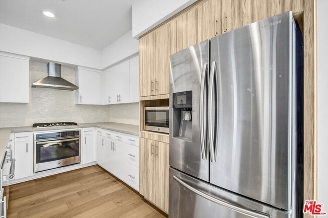 Photo - 1240 Gordon St