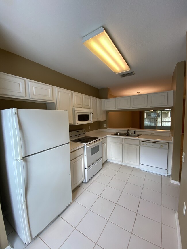 Photo - 1309 Throckmorton Dr