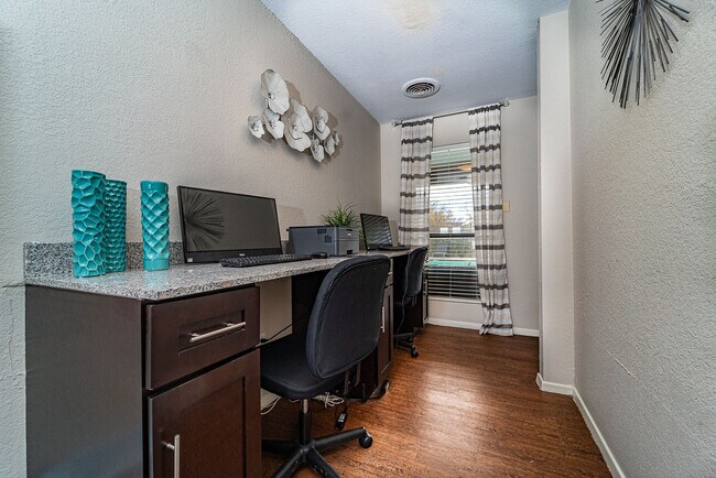 Photo - Dakota Apartments