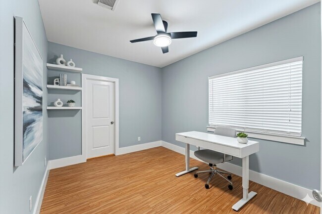 Photo - 408 Parker St