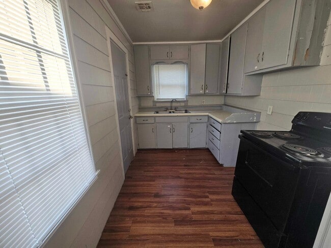 Photo - 1144 NW 83rd St