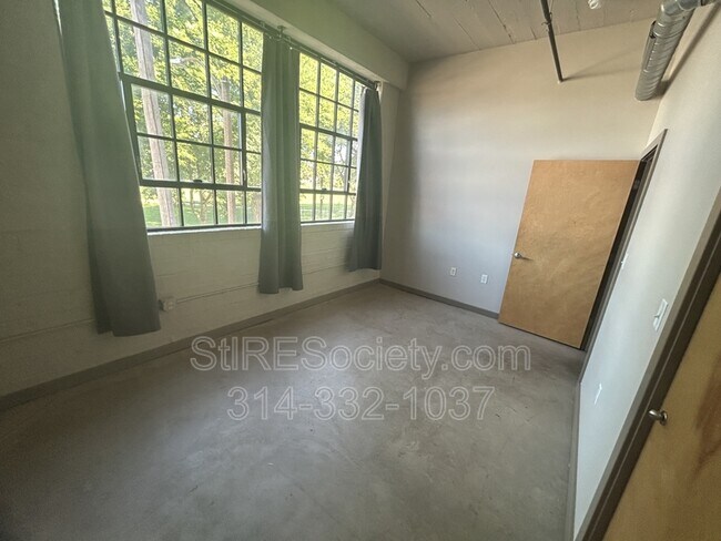 Photo - 8125 Michigan Ave Unit #202
