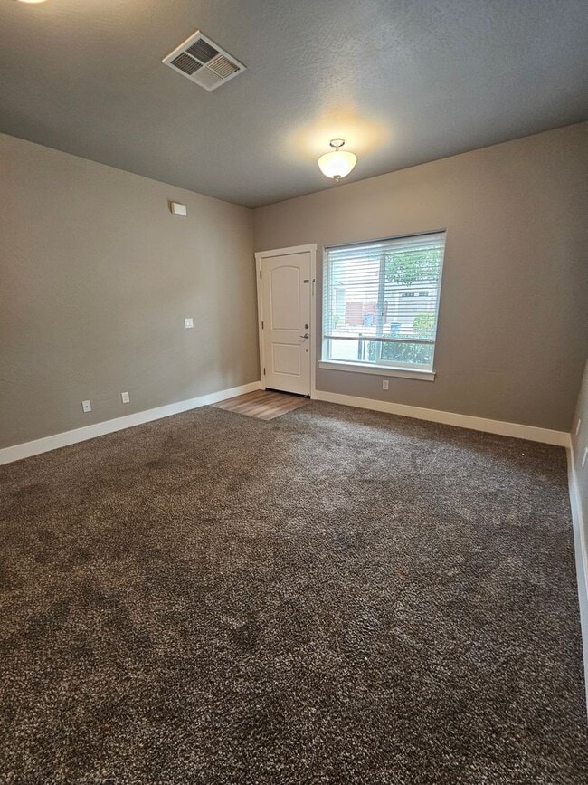 Photo - 517/521 Gray Court Unit 521