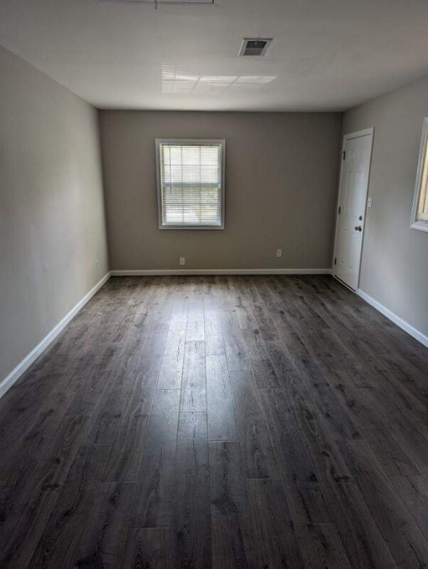 3681 Lynn Dr